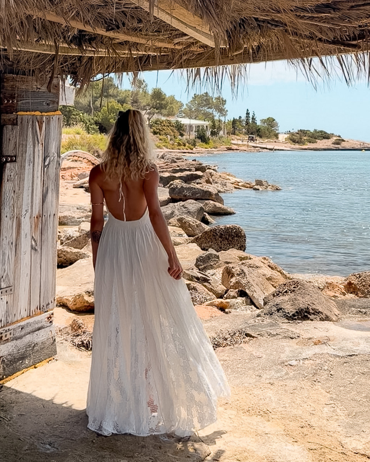 Bohochic Kleid mit Spitzen Details und Rückenausschnitt