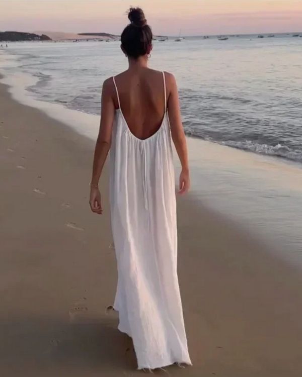langes Damen Kleid mit offenem Rücken und luftigem lockerem Schnitt 