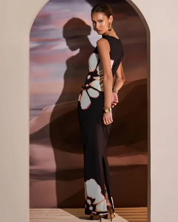 Figurbetontes Kleid mit künstlerischem Flowerprint