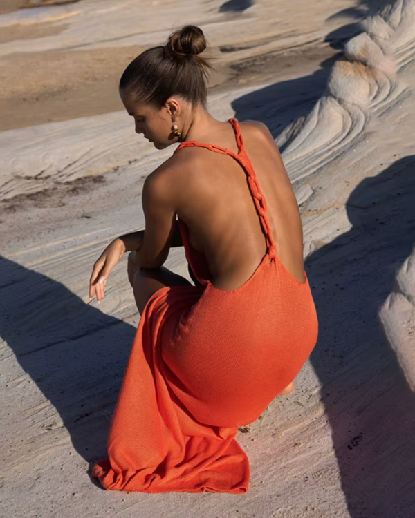 Resort-Look in Statement-Farbe für heisse Tage