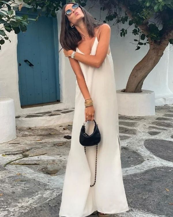 langes weisses Satin Damen Kleid in lockerem luftigem Schnitt 