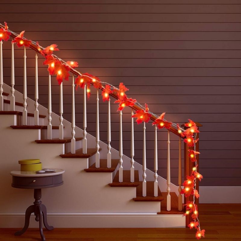 Ahornblätter Lichterkette LED - Herbst Dekoration Lichterkette Indoor & Outdoor mit Ahorn Blatt Motiv und LED Licht