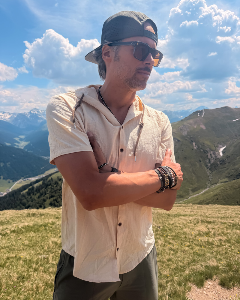 Herren Kapuzenhemd im Boho Stil für den Sommer