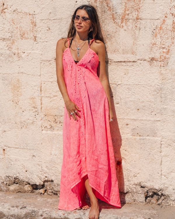 Romantisches langes Leinen-Sommerkleid in zartem Rosa