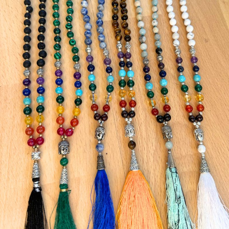 Mala Ketten aus echten Mineralsteinen - Gebetsketten, Meditationsketten mit Buddha Symbol 