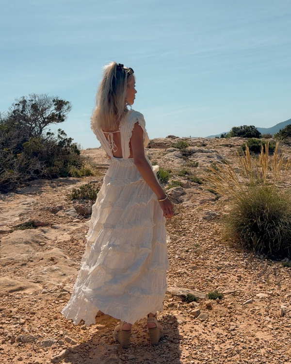 sommerkleid weiss lang volant kleid strand outfit