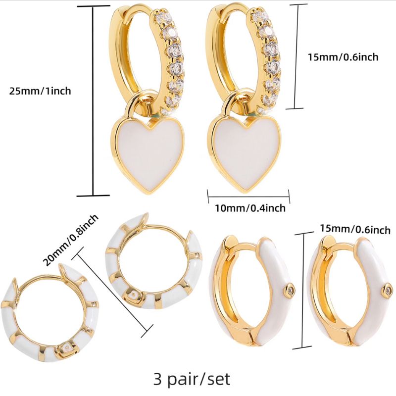 Schmuckstücke mit trendigem Design: Ring-Ohrringe in Weiss-Gold