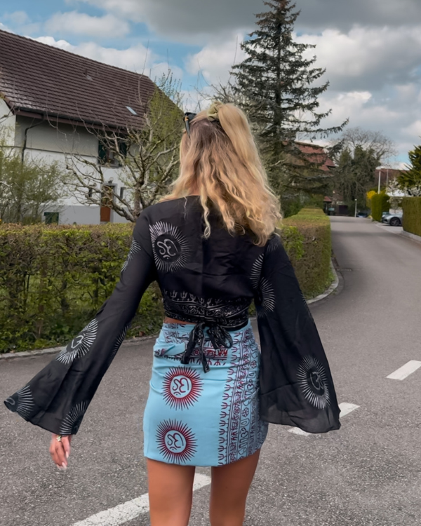 Leichtes Sommertuch mit indischem Flair - Multifunktionales Sarong Pareo Tuch das als Rock getragen werden kann 
