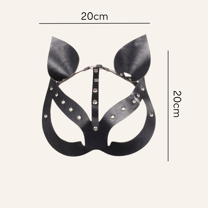 Katzenohren Maske Catwoman schwarz mit silbernen Nieten 