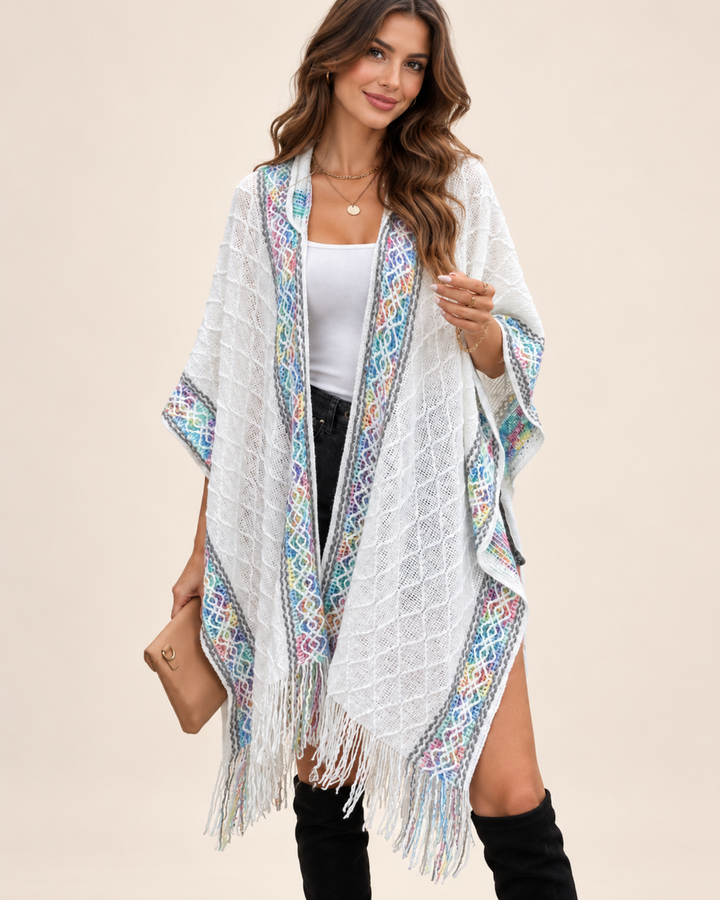 Boho-Kapuzenponcho Hippie Breeze in Weiss mit farbigen Musterbordüren und Fransen