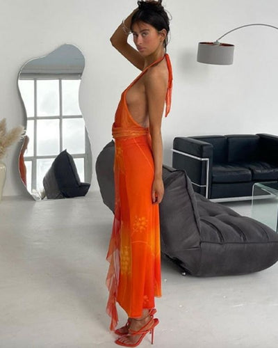 Stilvolles Kleid mit verlockendem Neckholder