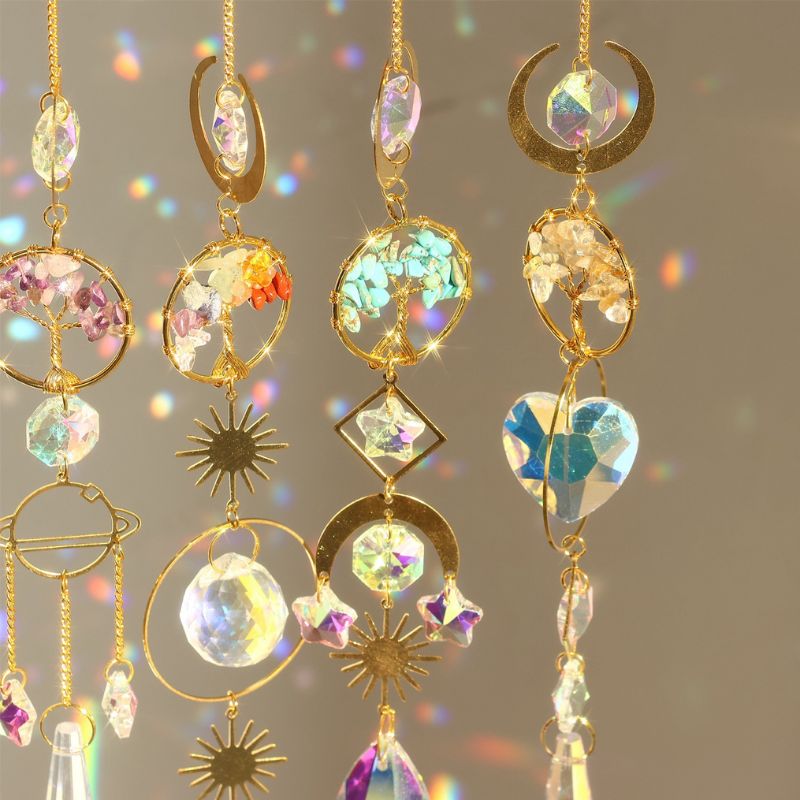 Sonnenfänger in gold mit Motiven und Mineralsteinen 