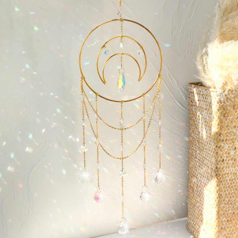 Funkelnder Suncatcher mit Kreisdesign und strahlenden Kristallsteinen und einem Halbmond Symbol