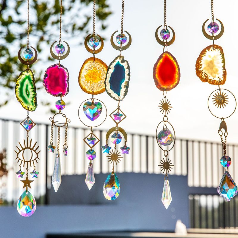 Sonnenfänger Suncatcher mit Mineralsteinen und Prisma Steinen und vielen coolen Symbolen 