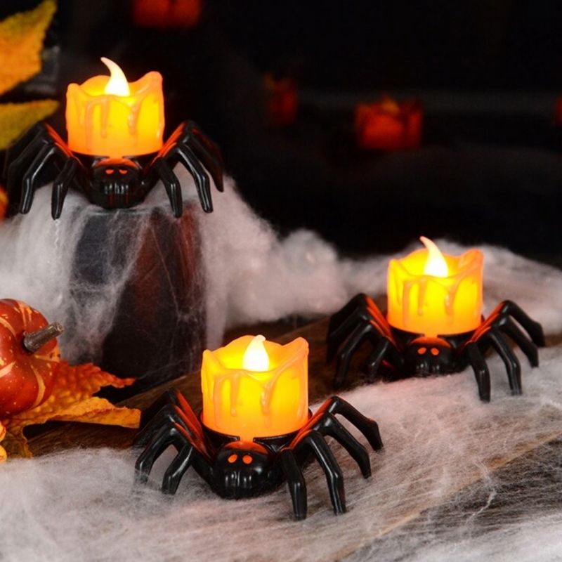 Stimmungsvolle Spinnen-Kerze für gruselige Abende
