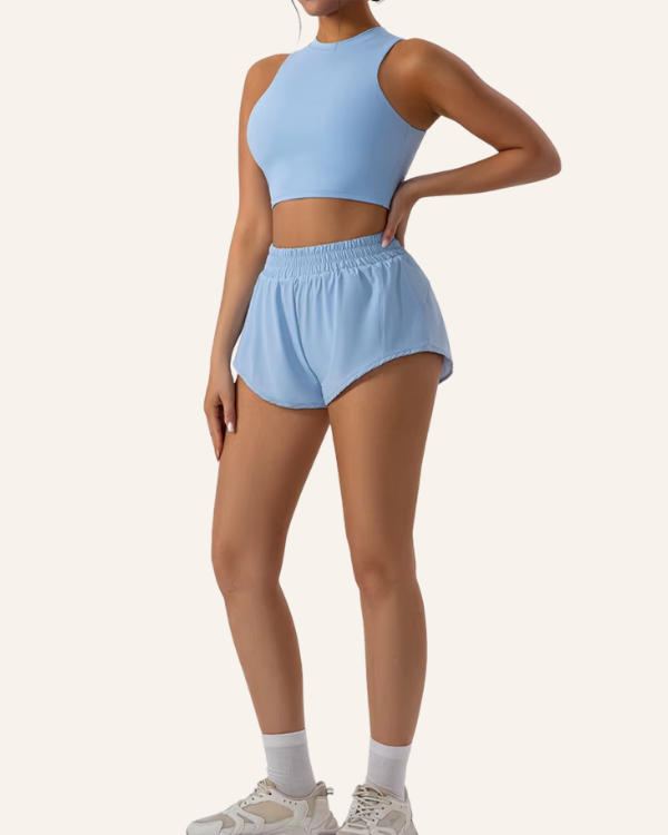 hellblaues 2-teiliges Sportset für Damen mit Shorts