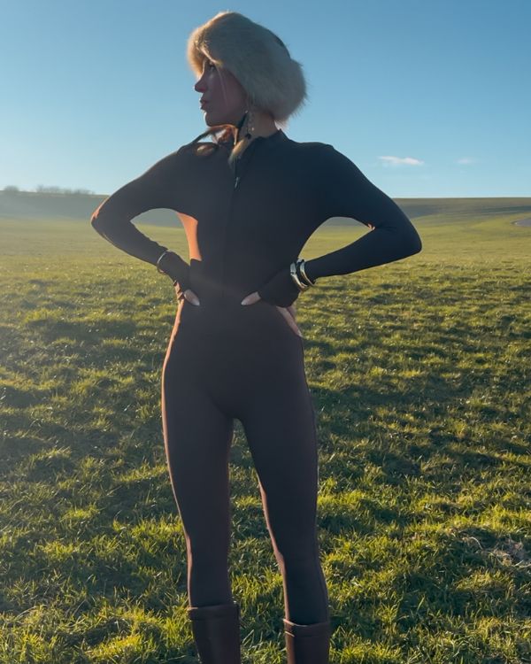 Trend Einteiler für Workout, Gym oder auch für den Alltag - Brauner Damen Jumpsuit 