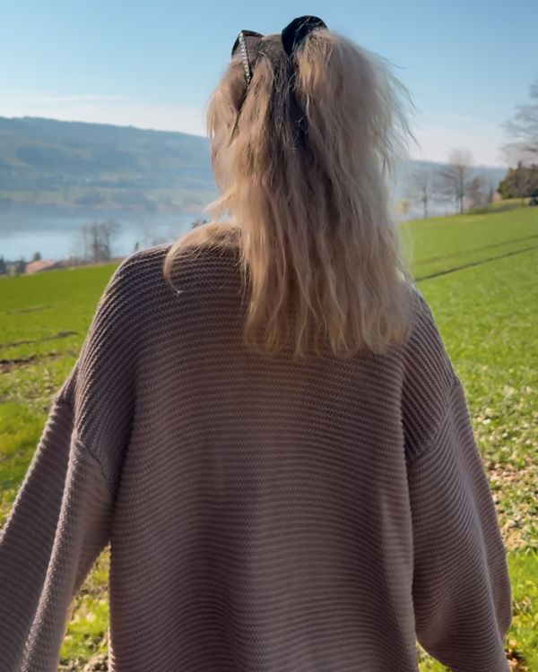 Damen Strickjacke Cardigan mit Zopfmuster und weiten Aermeln 