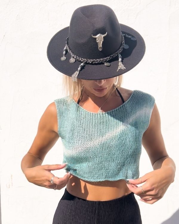 Batik Tie Dye Crochet Crop Top in türkis-weiss - Ärmelloses Häkel Strick Top 