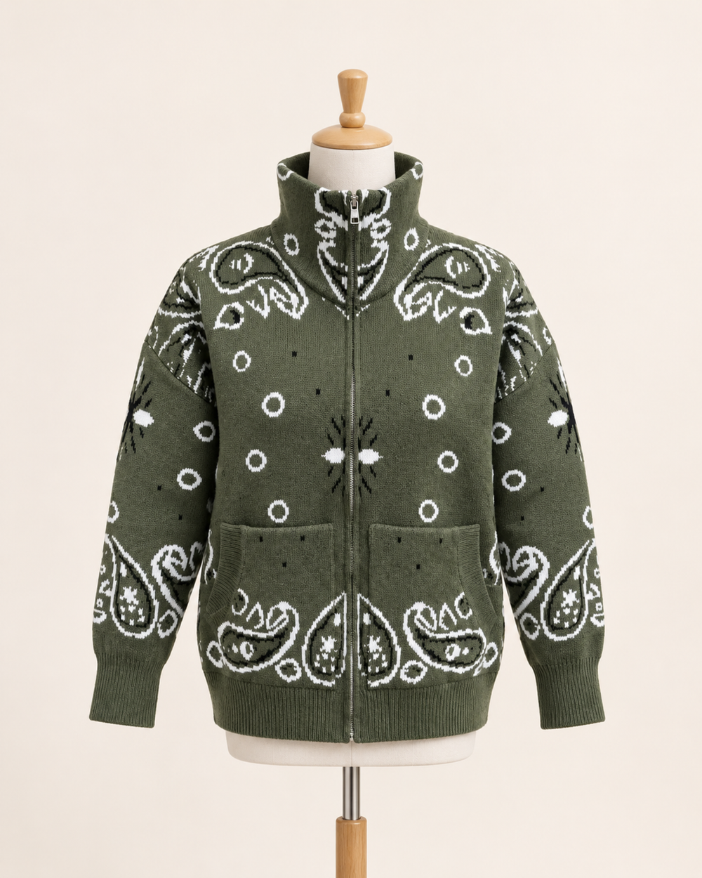 Rollkragen Strickjacke Paisley Bandana Spirit