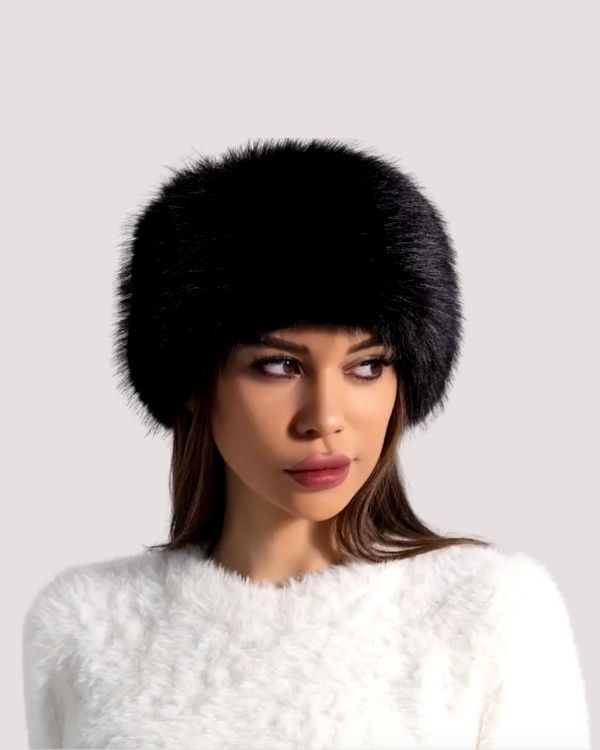 Winterliches Stirnband 'Yrsa', flauschiger und warmer Ohrenschutz in elegantem Schwarz