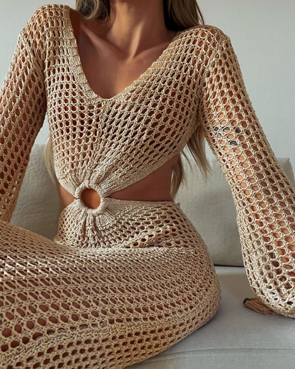 Blickfang: Grob strukturiertes Sommerkleid mit Cut-outs an den Seiten