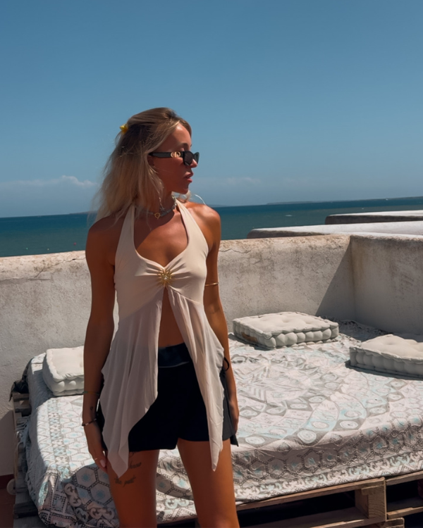 Hellgelbes Sommeroberteil für warme Tage