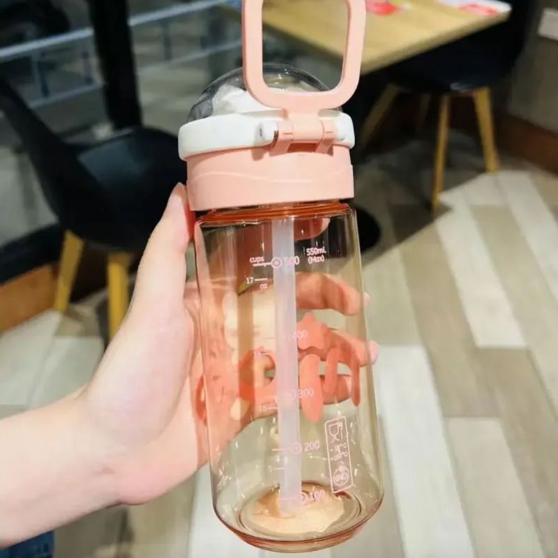 Kinder Trinkflasche mit Bären Tier Symbol 