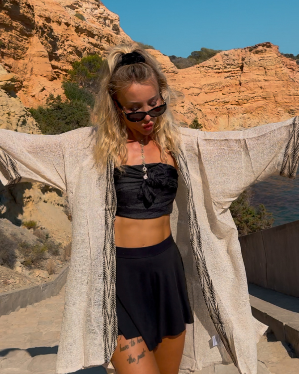Kimono in beige aus Netzstoff - perfekt für Sommer und Festival und Strand 