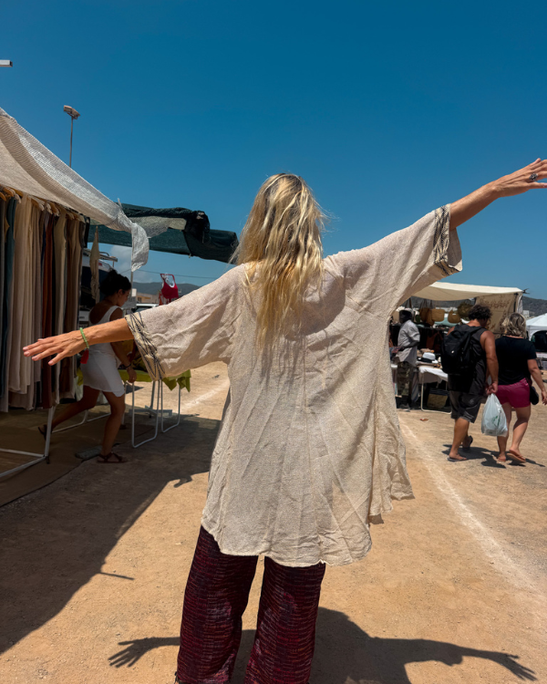 Luftig leichter Netzkimono in beige für Damen und Herren 