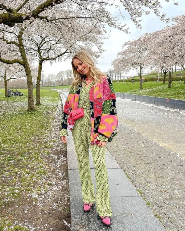 Hippe Patchwork-Jacke mit Kaktus-Motiv und komfortablem Kragen