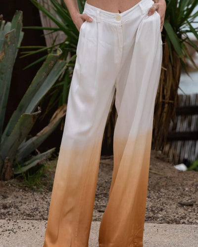 Lockere Damen-Hose aus hochwertiger Viskose mit attraktivem Batik-Design