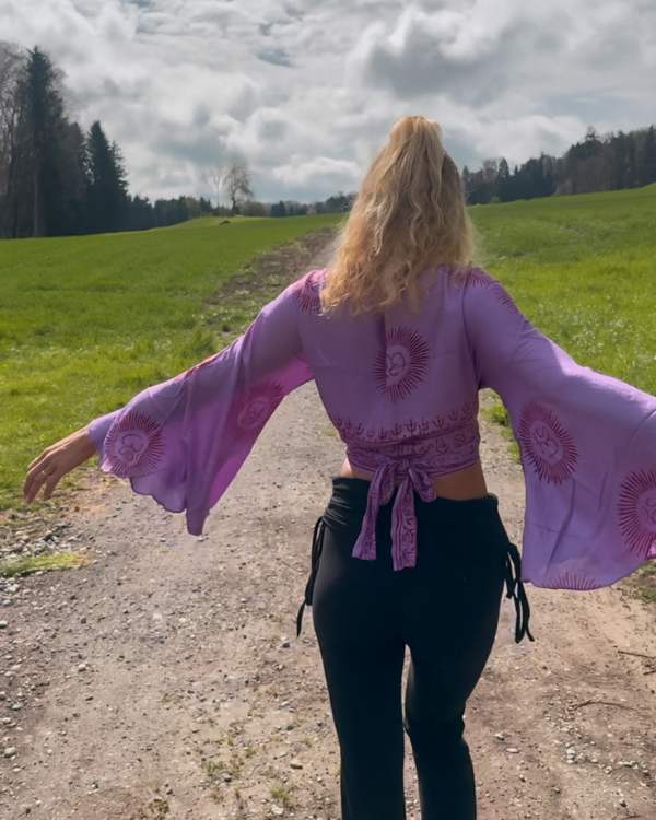 Boho Wickeloberteil mit Fledermausärmeln im Sommer