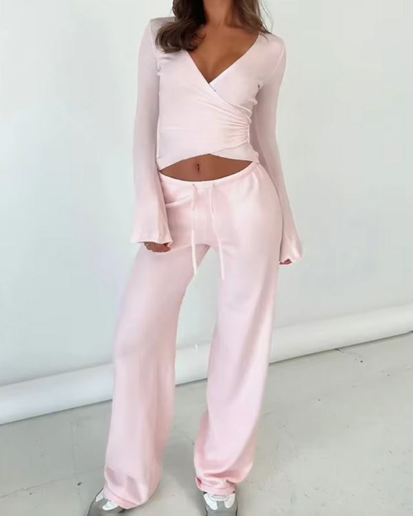 Figurbetontes Wickelshirt mit Stretchanteil | Rosa Yoga Shirt 