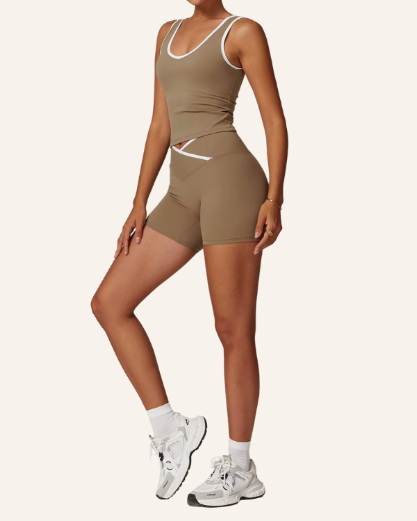 Damen Fitness-Set für Sommertraining - Stillvolles Gym Set aus Shorts und Top