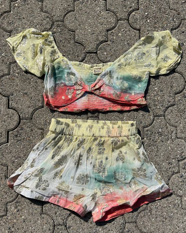Batik Tie Dye Zweiteiler Set mit goldenen Stickereien - Boho Chic Zweiteiler Set 