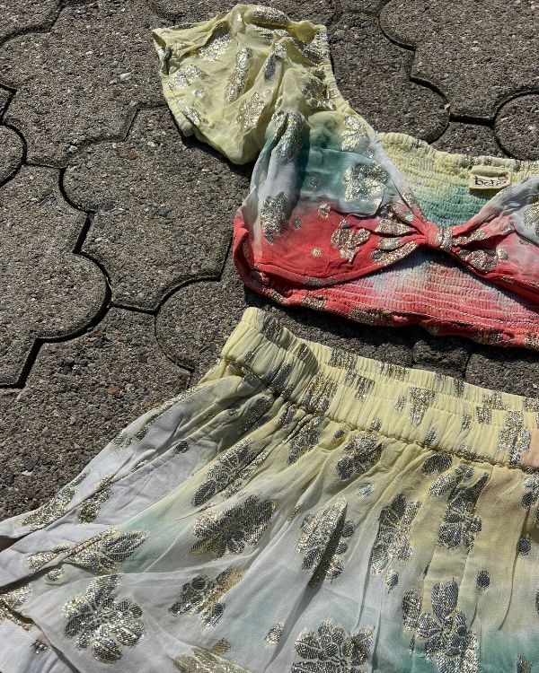 Gelb Pink Batik Tie Dye Zweiteiler Set im Hippie Chic Look - Perfekte Festival Outfit 