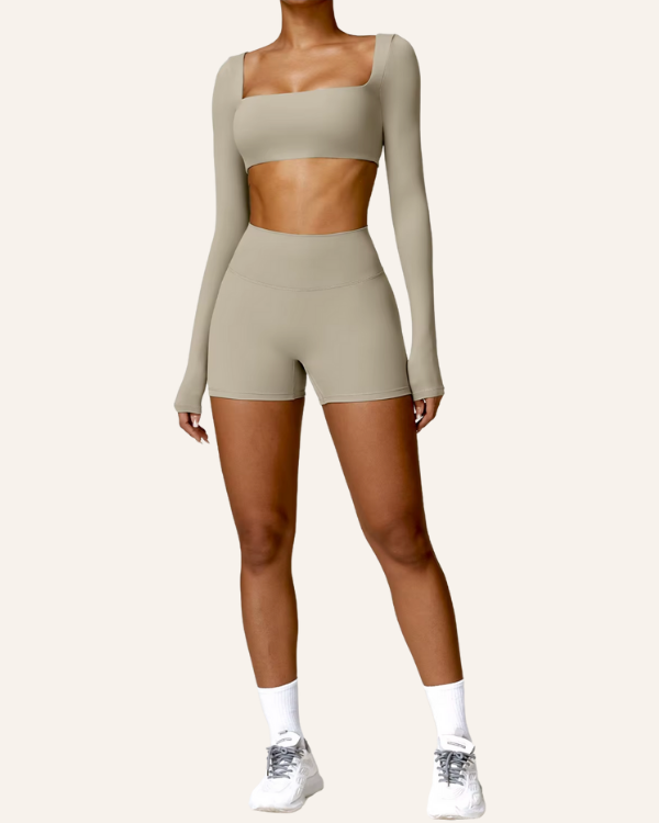 Figurbetonte Shorts mit elastischem Bund mit Longsleeve mit Square-Ausschnitt