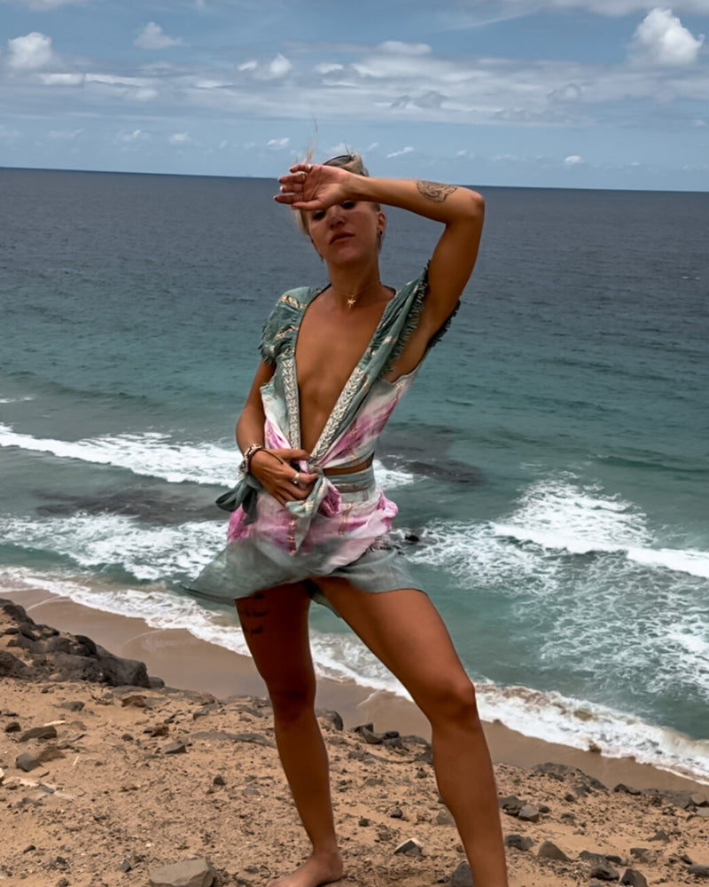 Boho Chic Damen Zweier Set aus Rock und Top mit Ärmel und Fransen Details 