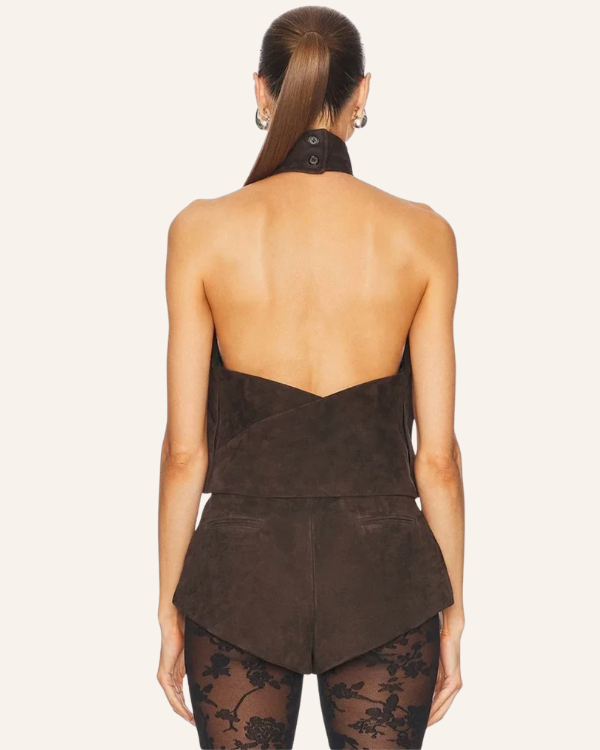 Rückenfreies Neckholder Top mit passender Shorts in Wildleder Optik 
