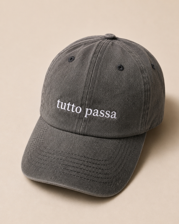 Cap „Tutto Passa“ – Washed Vintage Baseball Cap mit Stickerei