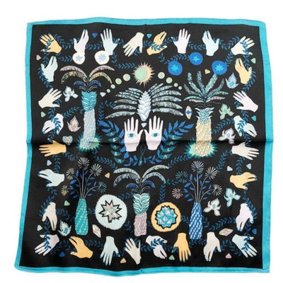 Blaues Foulard Bandana Tuch mit Hand, Auge und Pflanzen Symbolen