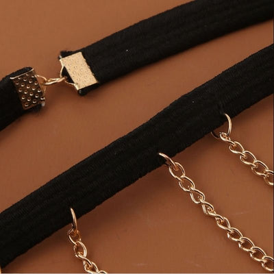 Schwarzes Gummiband Stretchband fuer Oberschenkel mit Ketten - Beinketten kaufen Schweiz 