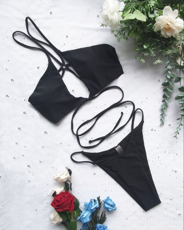 schwarzes Bandage Look Bikini mit High-Waist badehose