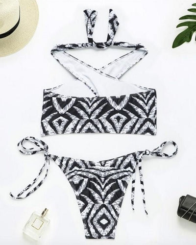Schwarz Weisses Fashion Styler Bikini mit Bandeau Oberteil und High-Waist Hose zum binden 