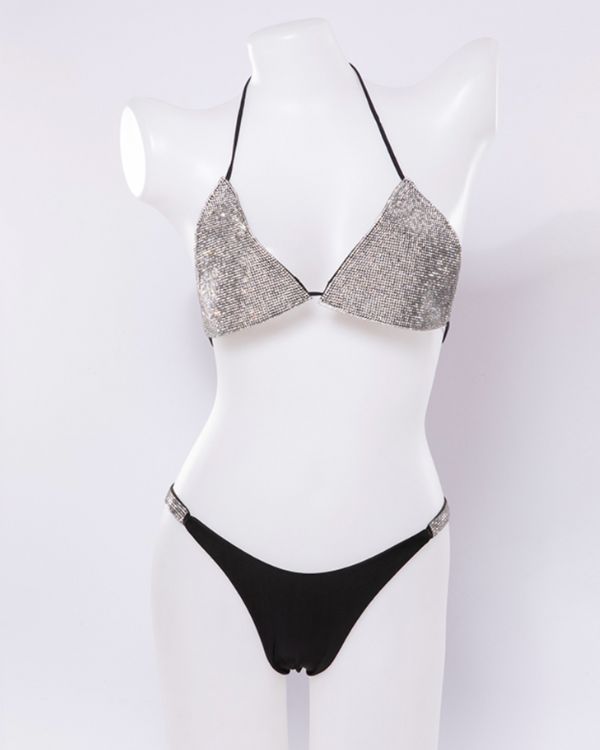 schwarzes Bikini mit silbernen Glitzersteinen am Triangel Top und Badehose