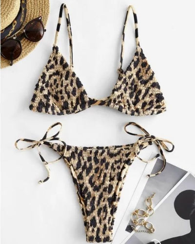 Animal Print Bikini Set aus Triangel und String Tanga Badehose zum binden - Bikini mit Scrunch Effekt Stoff 