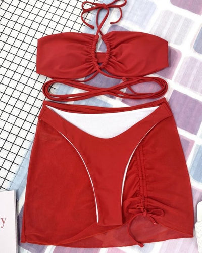Rotes Bikini Damen Set mit kurzem Rock und String