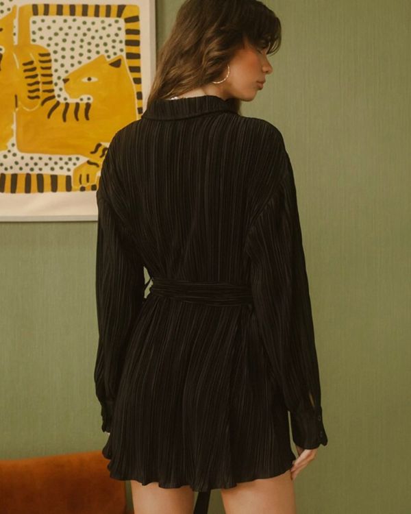 Schwarzes Fashion Blusenkleid mit Kragen und Stoffgurt - Elegantes und lockeres Damen Blusenkleid 