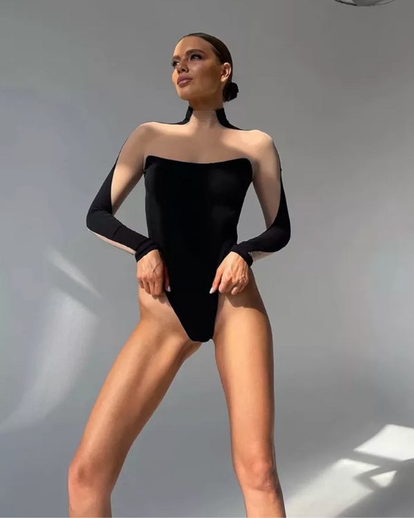 Bodysuit mit hautfarbigen transparenten Abschnitten an den Aermeln - Eleganter heisser Damen Body Einteiler
